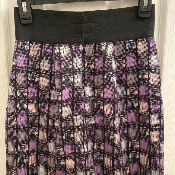 Alice & Trixie Silk Black Purple Geometric Print Wrap Mini Skirt Size XS NEW - Picture 2 of 6